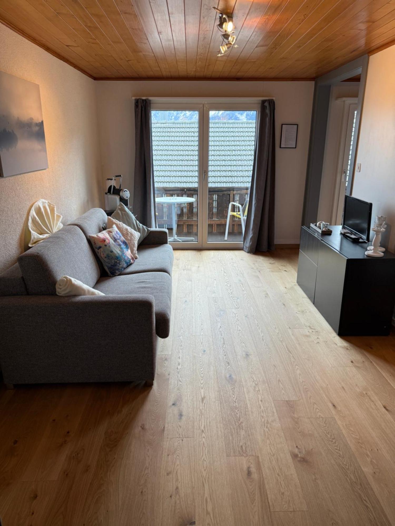 Eva'S Seeblick Krattigen Habitación foto