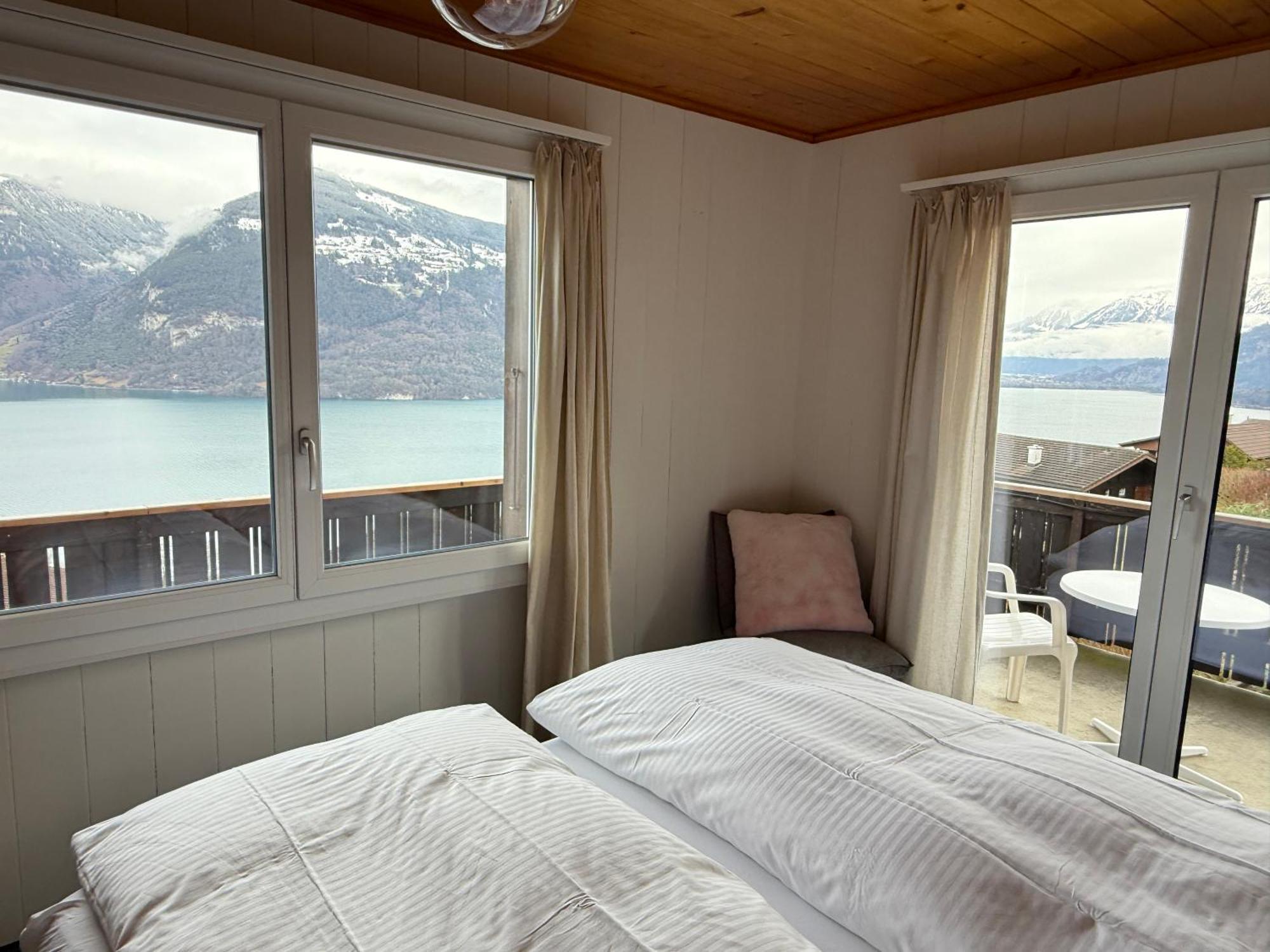 Eva'S Seeblick Krattigen Habitación foto
